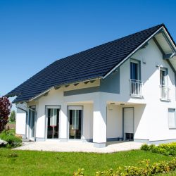 Einfamilienhaus mit neuem Dach
